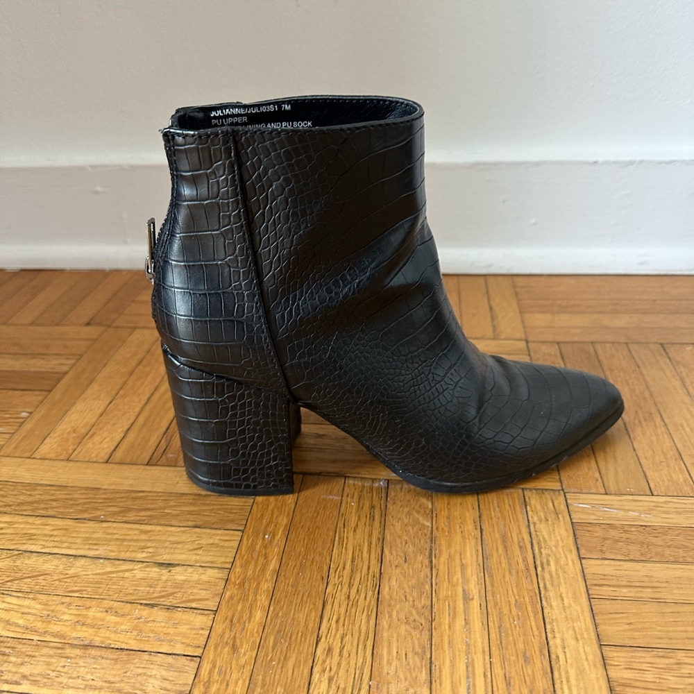 Steve Madden Bootie - Size 7 - image 4